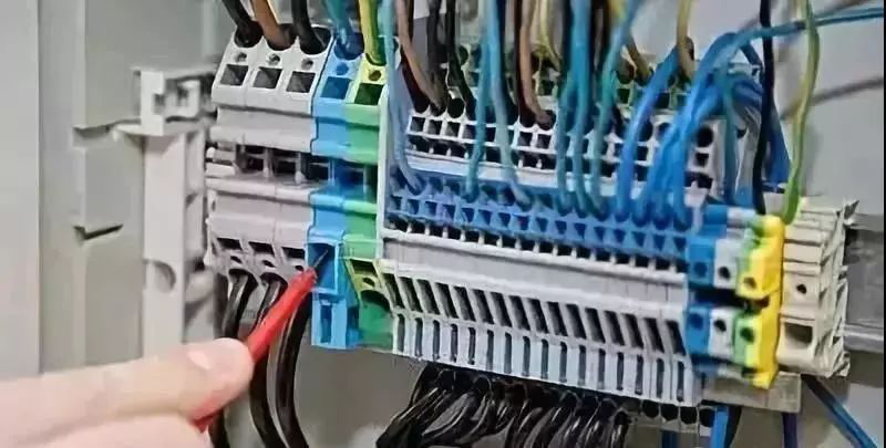 配電柜安裝禁忌:一個錯誤往往會導致無盡的麻煩。